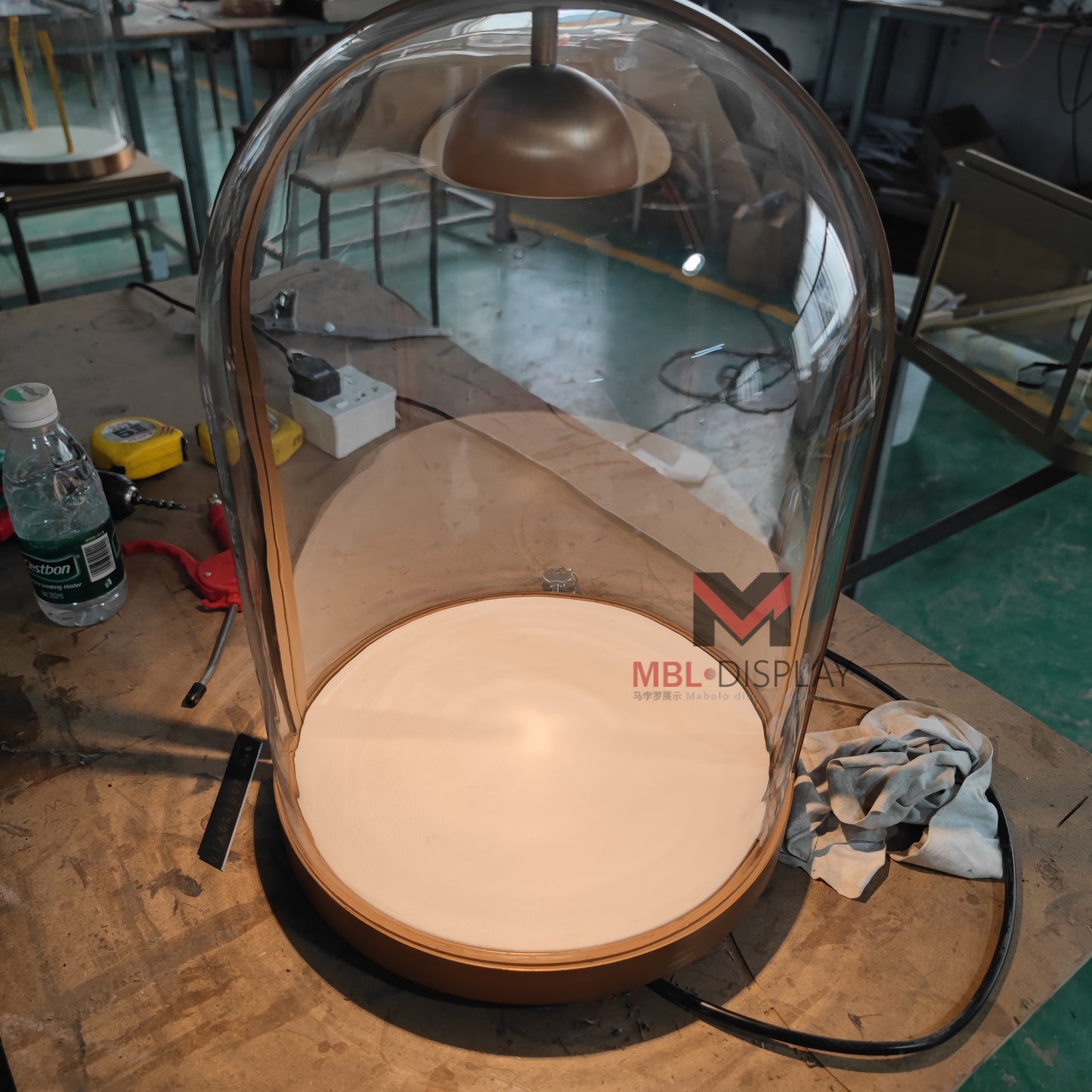 High-end glass dome display case - Example 5