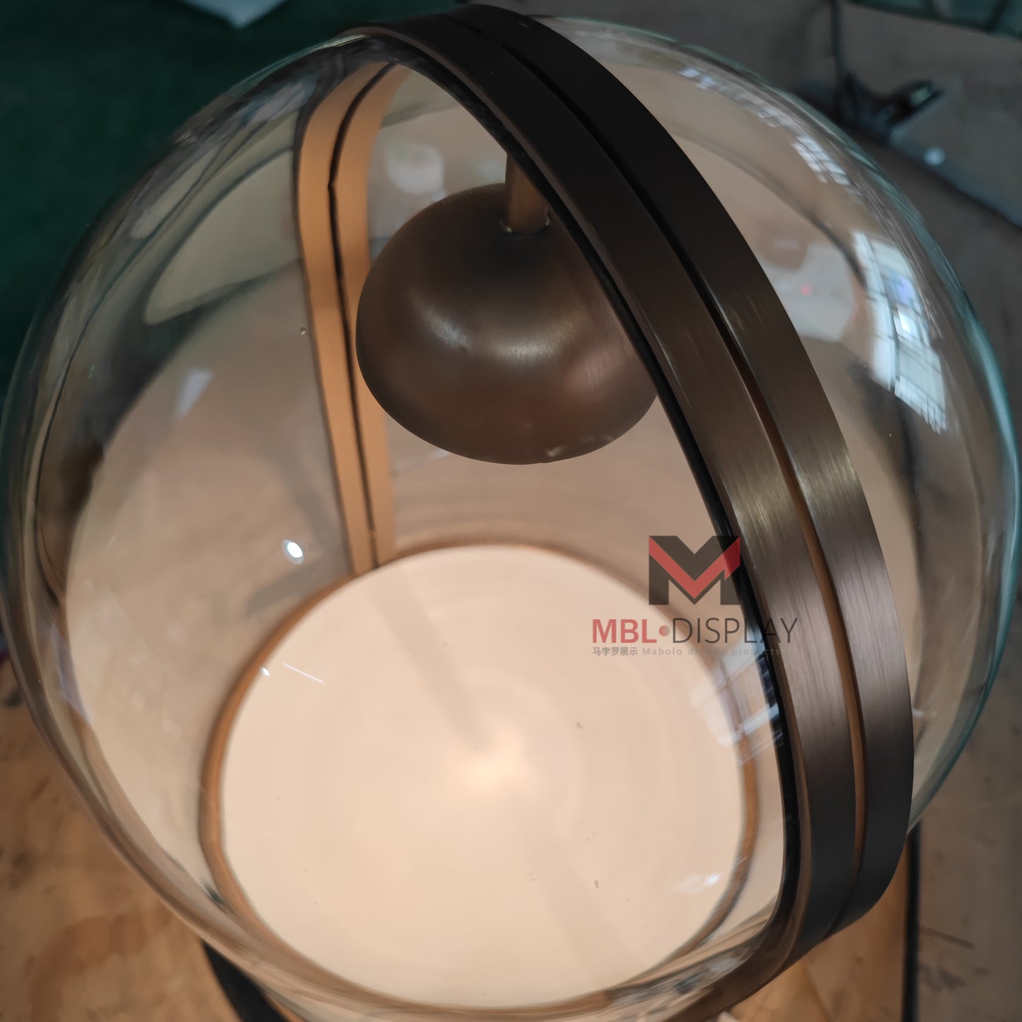 High-end glass dome display case - Example 5